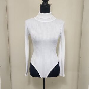 LOVE TREE White Ribbed Turtleneck Bodysuit